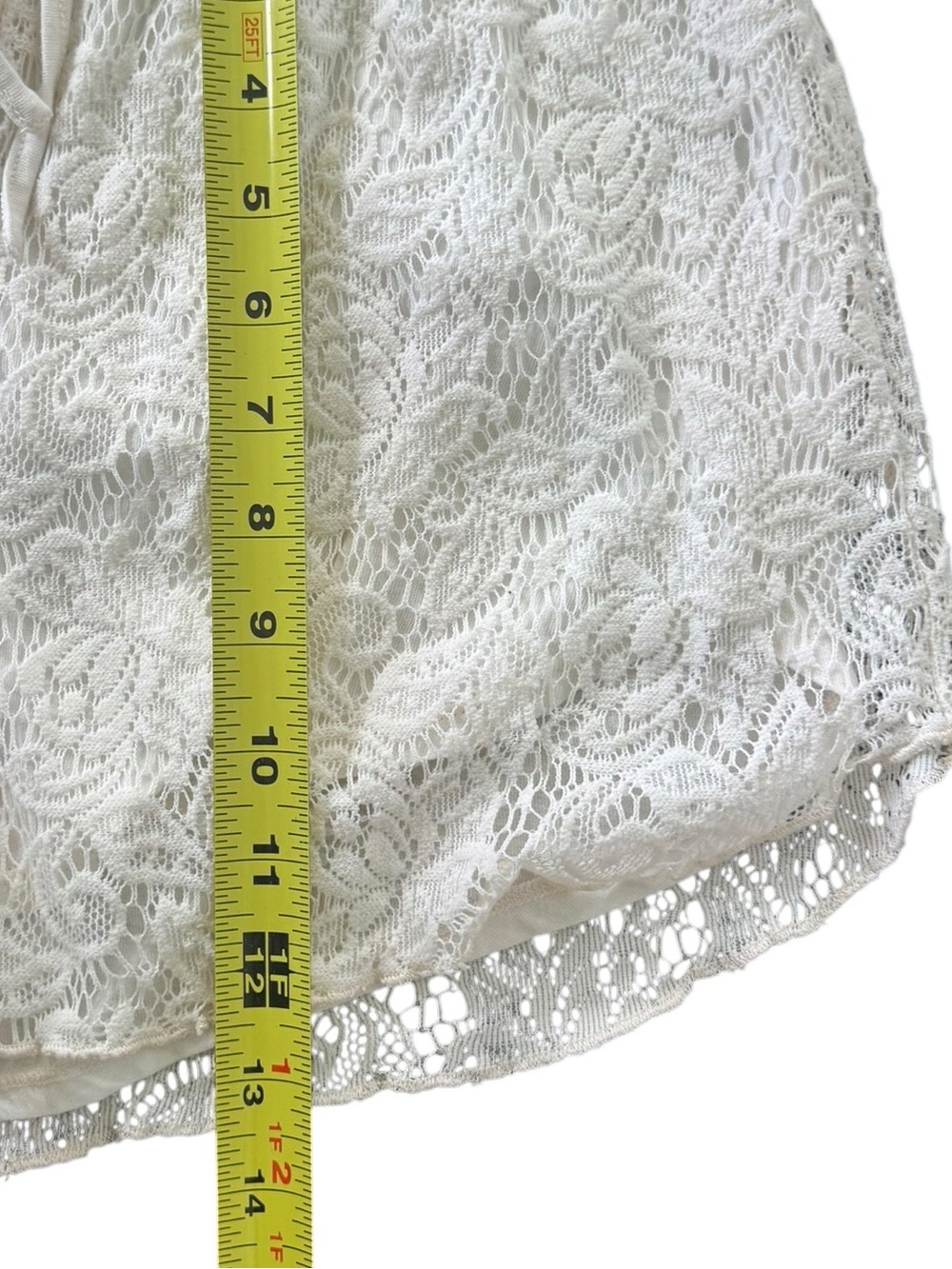 Abercrombie & Fitch Ivory Lace Elastic Waist Lounge Shorts - Picture 5 of 6